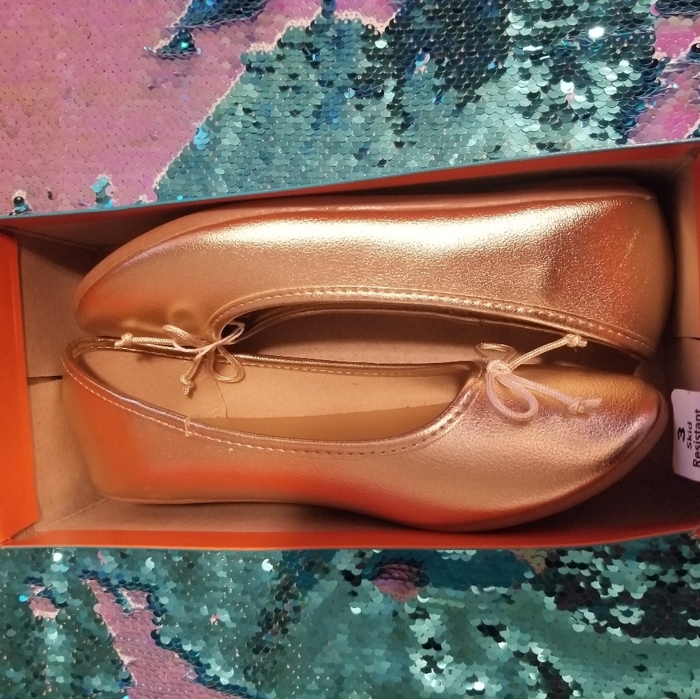 Girls Gold Flat Shoes